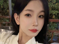 adult chatroom LianaWuy
