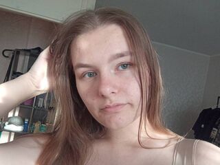 cam girl masturbating with vibrator LucilleDeinert