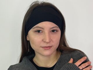 camgirl shaving pussy LuzJeantet