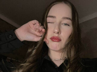 nude camgirl picture MacieAragones