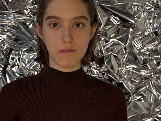 naked camgirl gallery MaeganDegiacomo