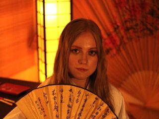 fingering cam girl video MandiKressierer