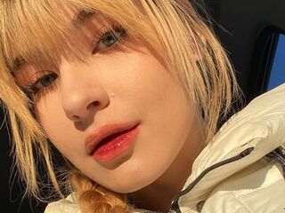 hot cam whore MarianaMeola