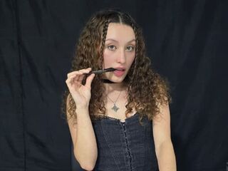 webcamgirl chat MarthiAdams
