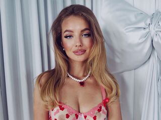 hot striptease web cam MayaGal