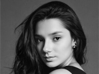 camgirl showing tits MaybelleMenjes