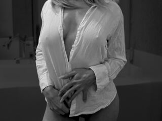 shower sex web cam MilaSteven