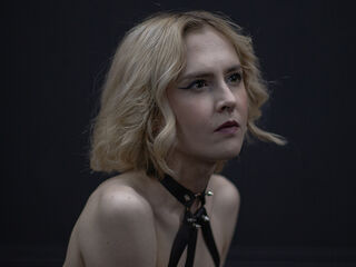 chat live cam MilaVeyra