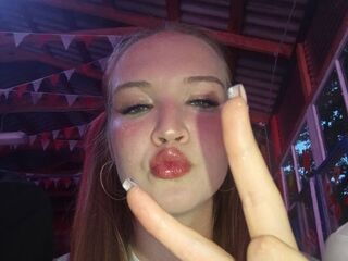 girl fingering bald pussy NelleCauthorne