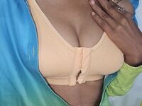 camgirl fingering bald pussy RitikaRani