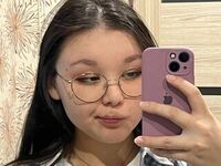 cam girl fingering pussy RowenaCrosslin