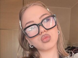 hot cam hooker SaraBaier