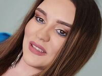 topless webcamgirl SaraElisei