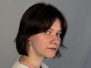 naked cam girl masturbating with vibrator ShiraTorstrick