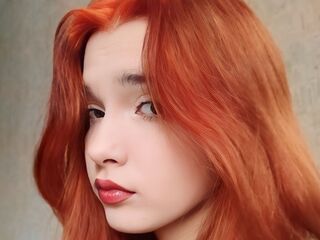 camwhore fingering shaved pussy SiuFregeau