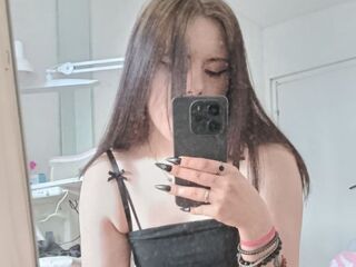 camgirl masturbating with sex toy SonyaEraso