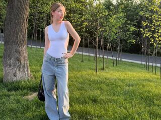 camslut naked TammeraMahomes