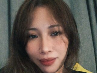 cam girl fingering pussy ThylaMax