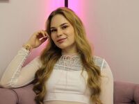 camgirl playing with sex toy ValeriaLund