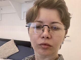 girl chat room VelvetVenom