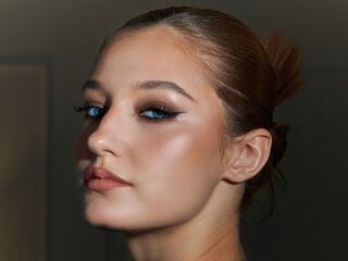 masturbating VerniaGrenon