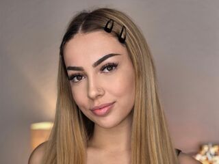 hot camwhore ZaraPlaya