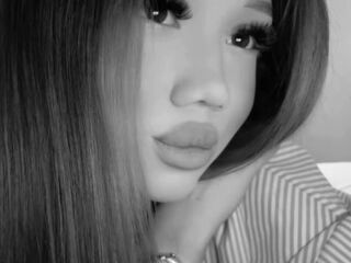 camslut showing pussy ZellaRessler